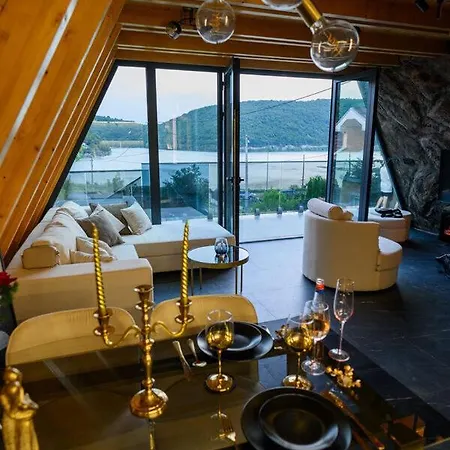 Villa Luxurious For Couples With Hot Tub View Aleksinac